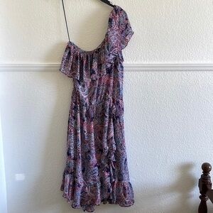 NWT  Parker Beverly, one shoulder ruffle, dress size medium
